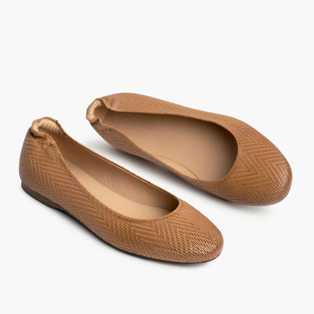 Scrunch | Tan Embossed - Image 4